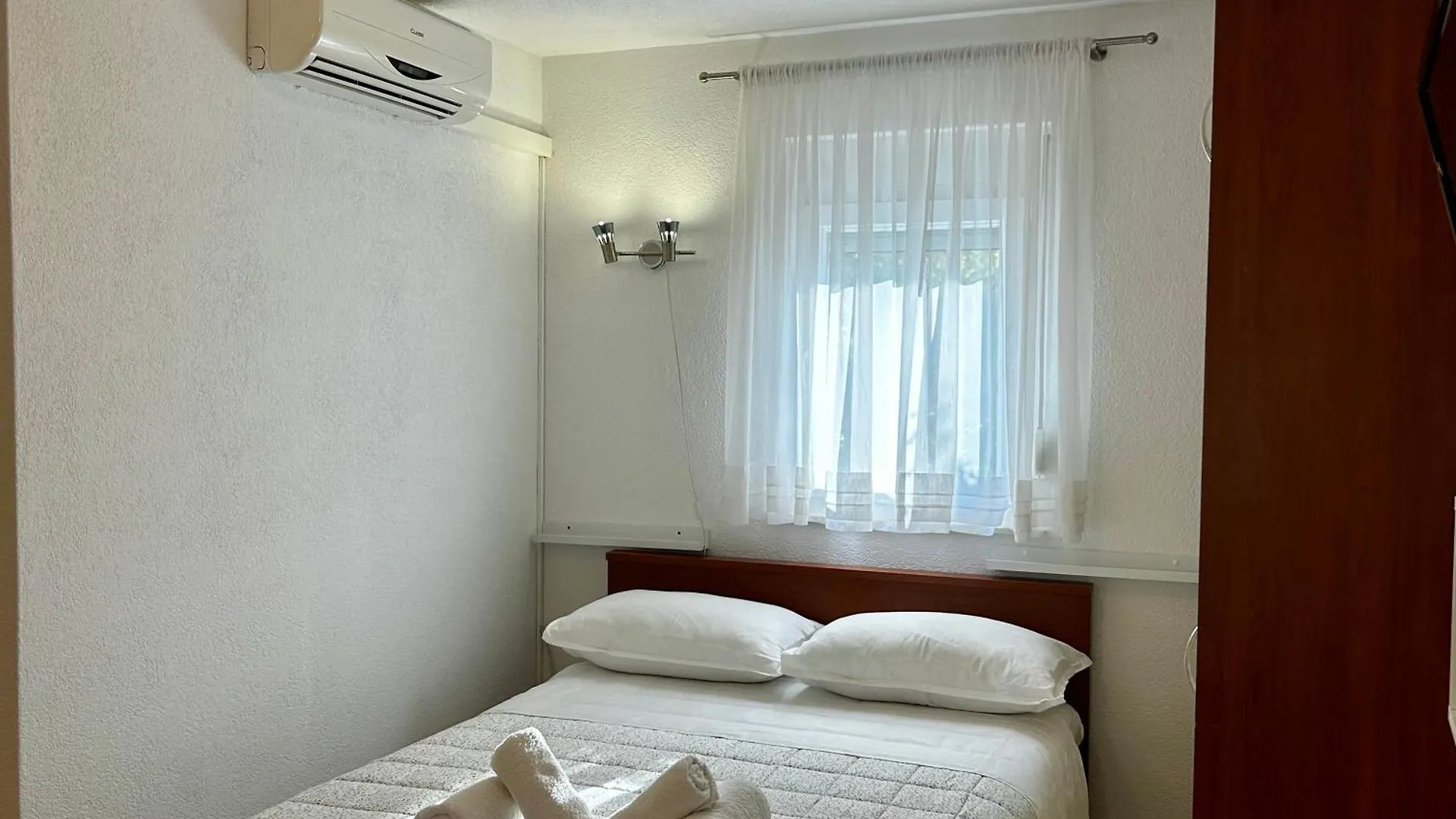 Dinka Apartment Trogir 0*,  Kroatien